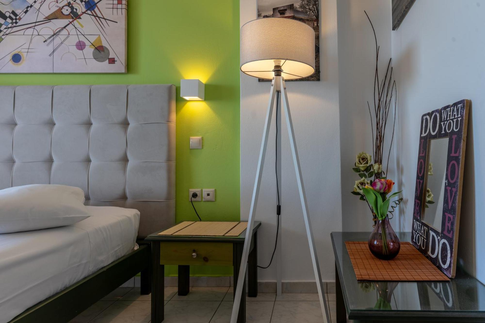 Seafront Spirit Suites Закінф Номер фото
