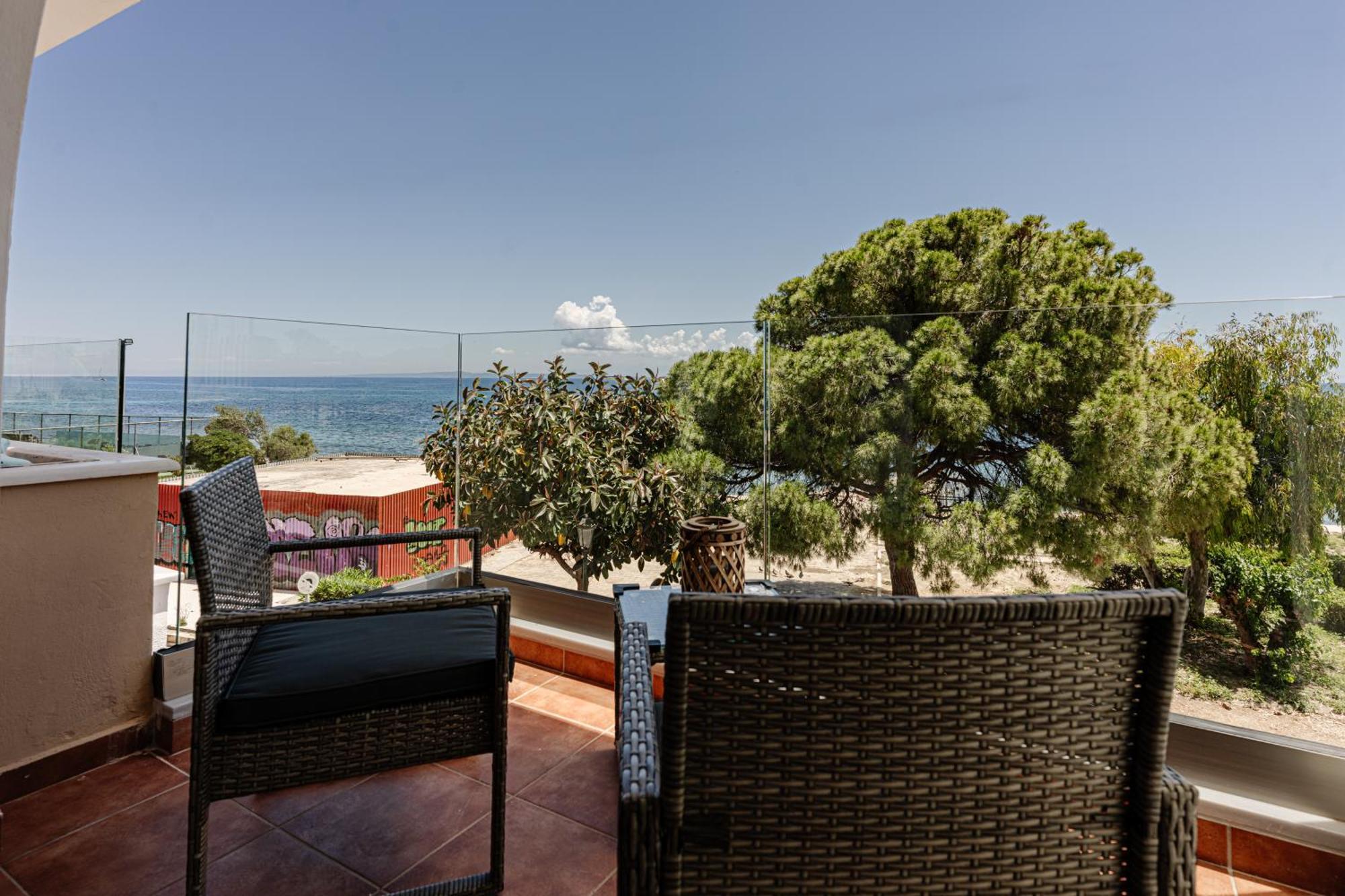 Seafront Spirit Suites Закінф Номер фото