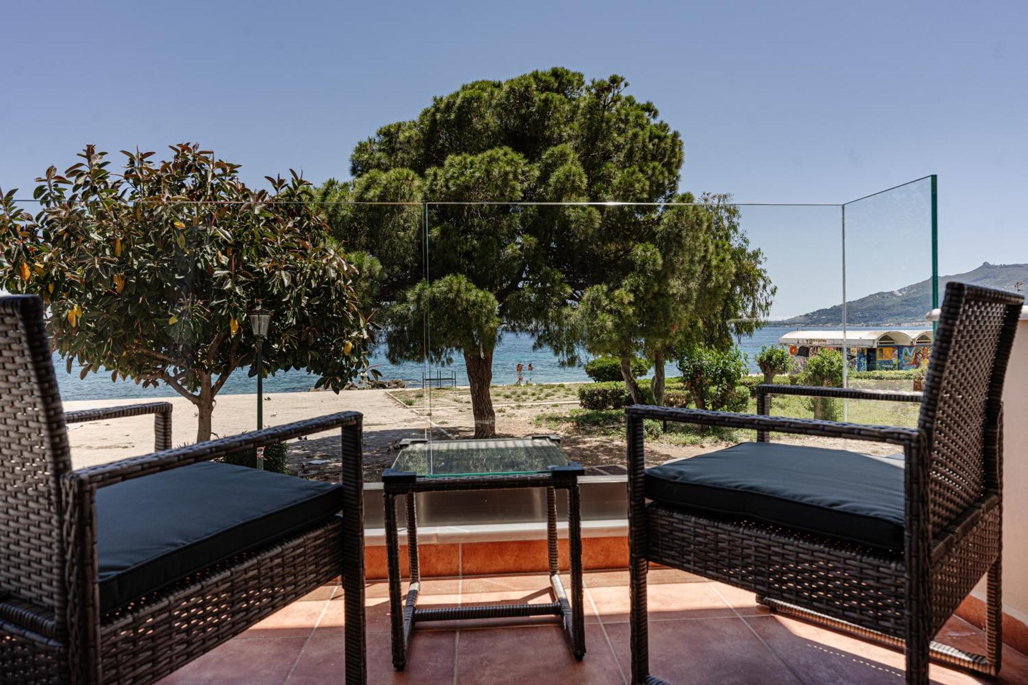 Seafront Spirit Suites Закінф Екстер'єр фото